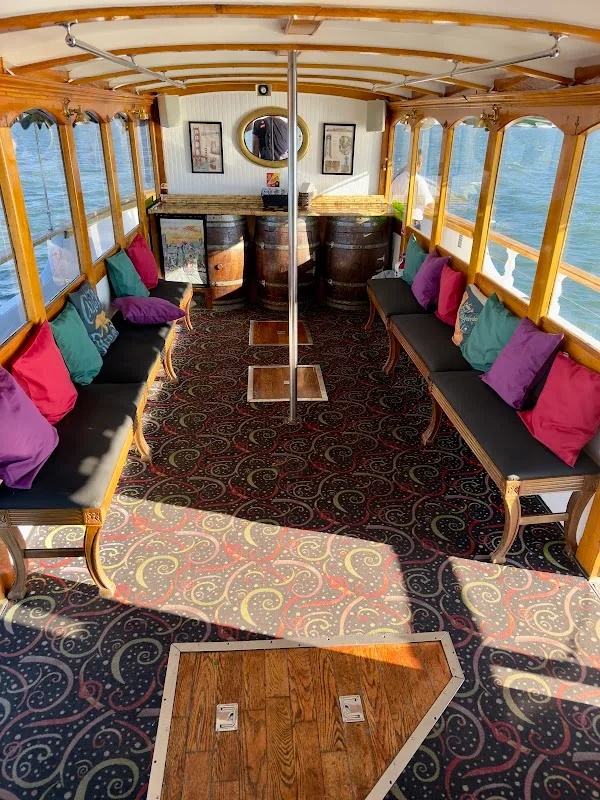 San Francisco Bay Boat Cruises / Wine Tasting on the Bay 5