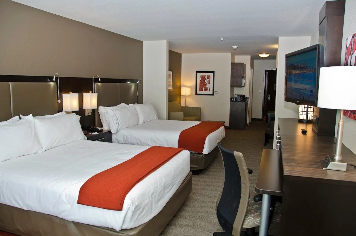 Holiday Inn Express & Suites Columbus - Easton Area by IHG 5