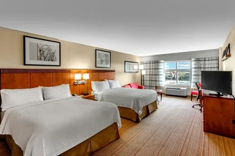 Courtyard by Marriott Columbus Easton 2
