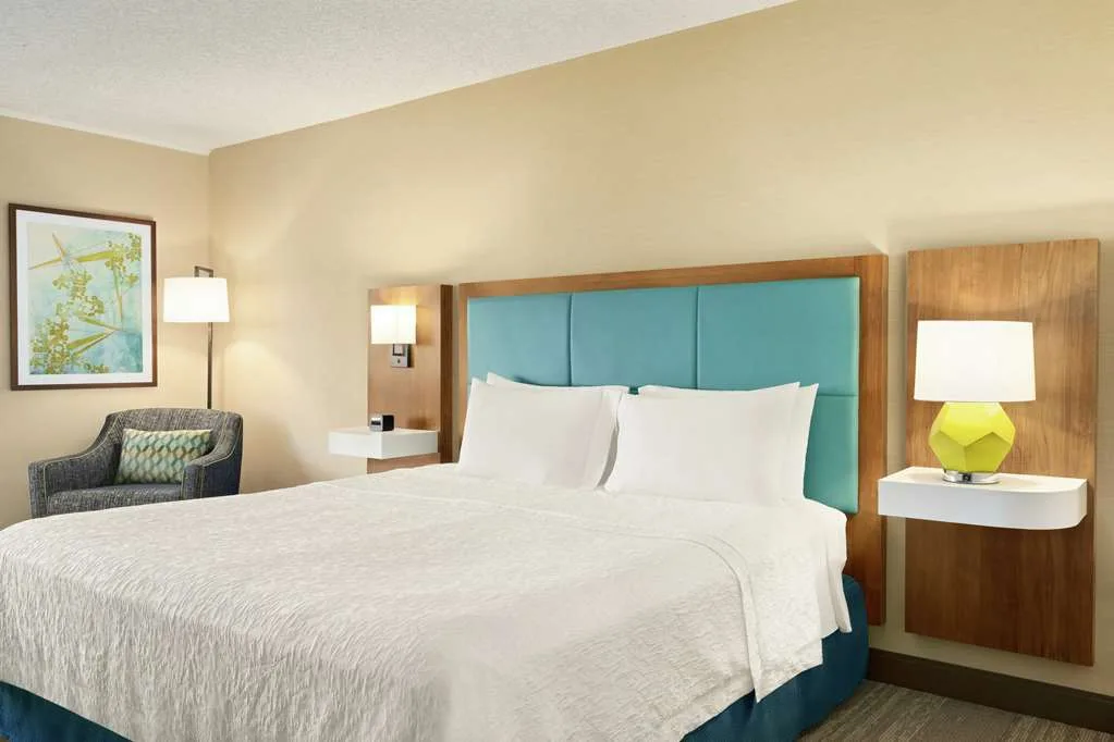 Hampton Inn Portland-Airport 2