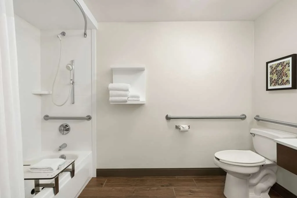Hampton Inn Portland-Airport 3