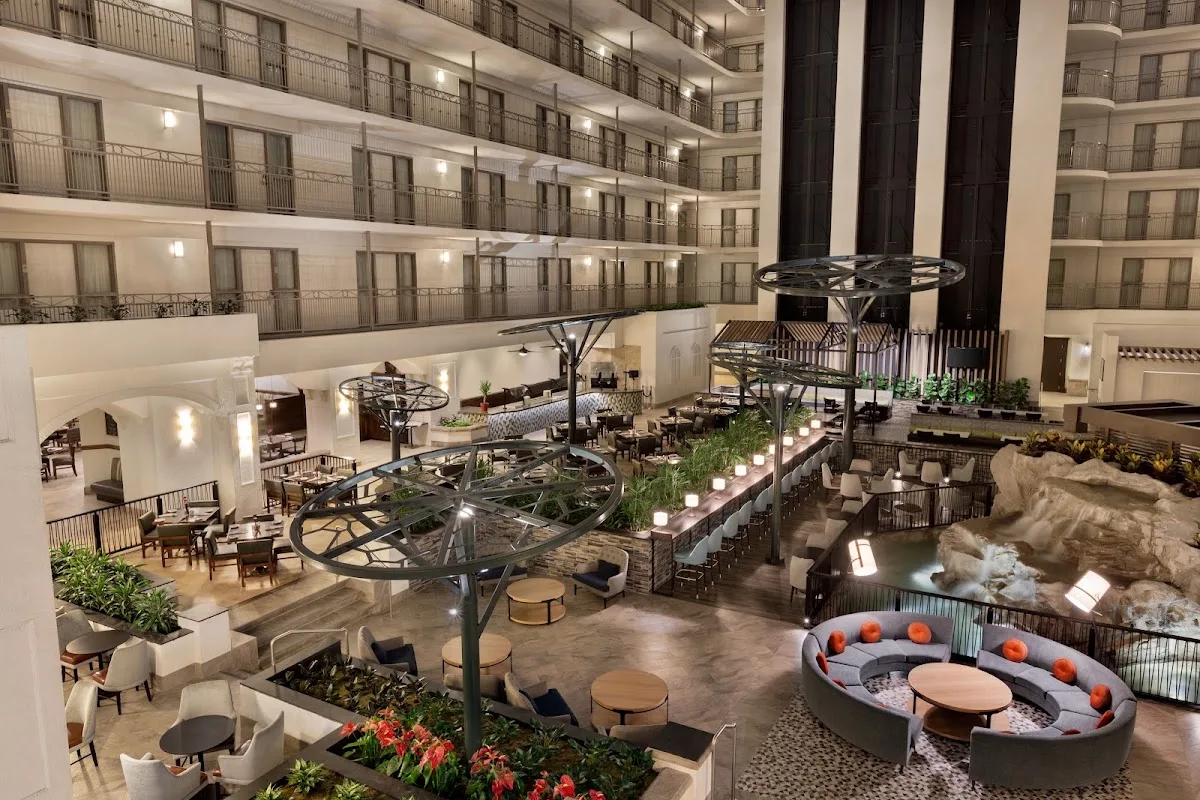 Embassy Suites by Hilton Dallas DFW Airport South 2