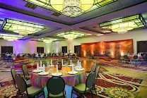 Complimentary evening reception with drinks and small bites