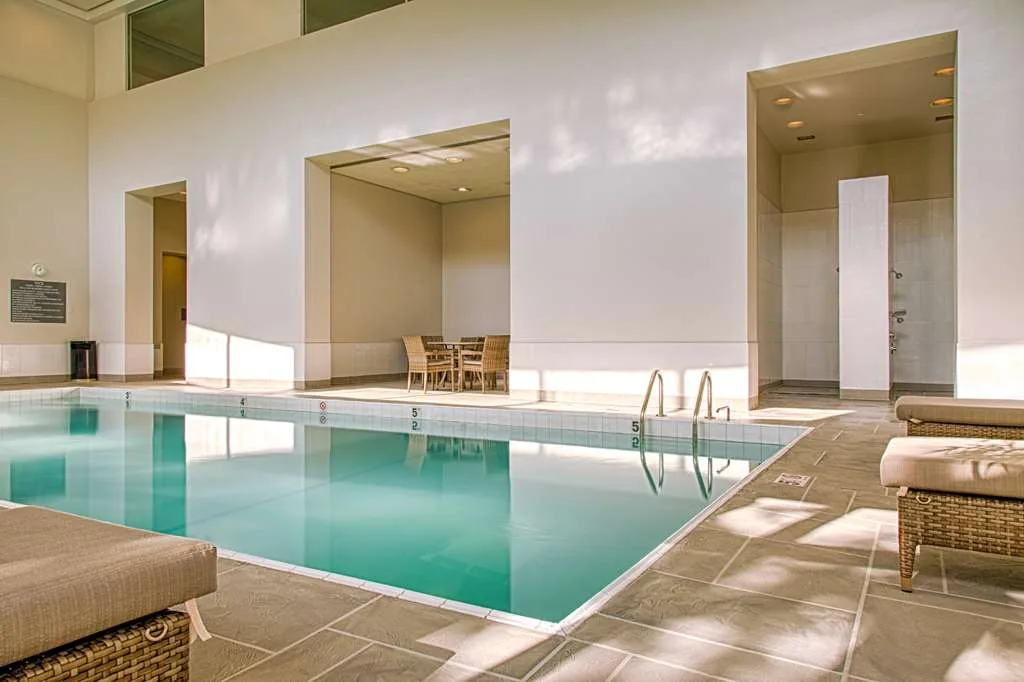 Embassy Suites by Hilton Chicago O'Hare Rosemont 3