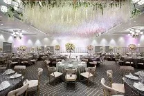 Swanky Restaurant with Consistently Enjoyable Food