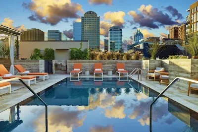 Canopy Austin Downtown