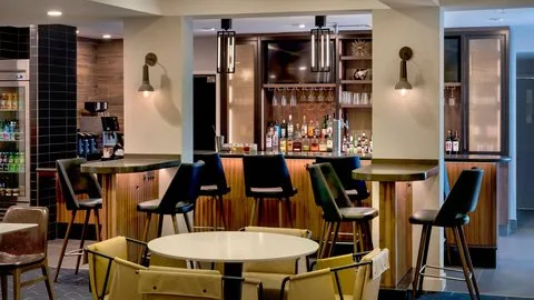 Courtyard by Marriott Philadelphia Plymouth Meeting 5