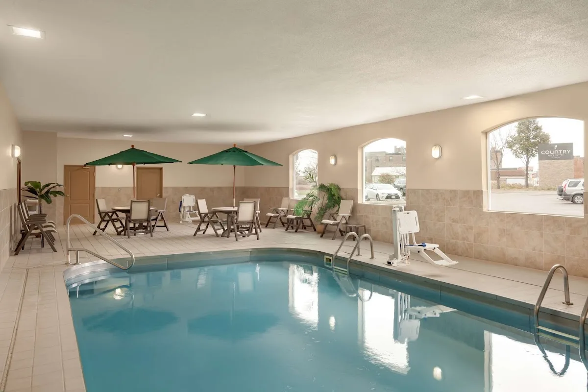 Country Inn & Suites by Radisson, Sioux Falls, SD Hotel 3