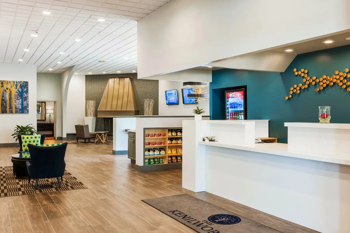 The Kenilworth Hotel - Airport West 4