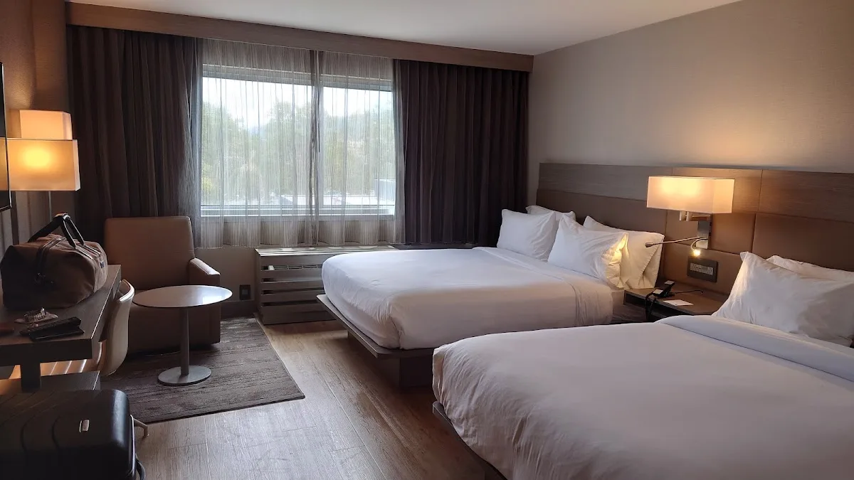 AC Hotel Pleasanton 3