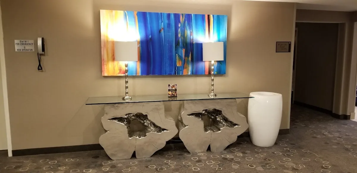 Courtyard by Marriott Charleston Waterfront 5