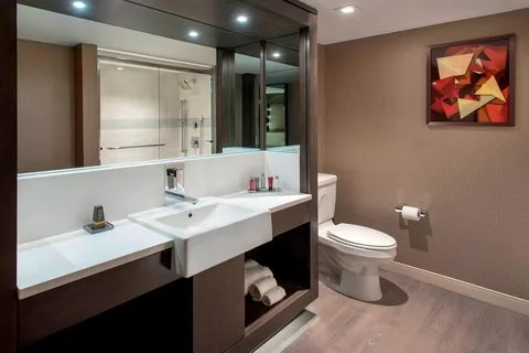 Boston Marriott Cambridge 4