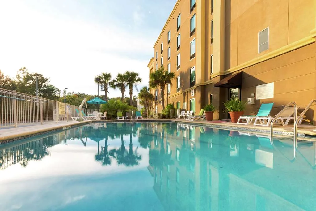 Hampton Inn & Suites Jacksonville-Airport 2