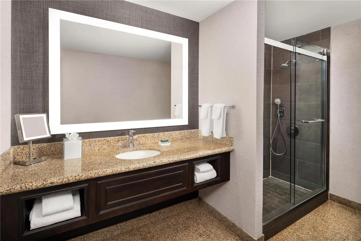 Hilton Fort Worth 4