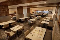 Glamorous bar with acclaimed cocktails