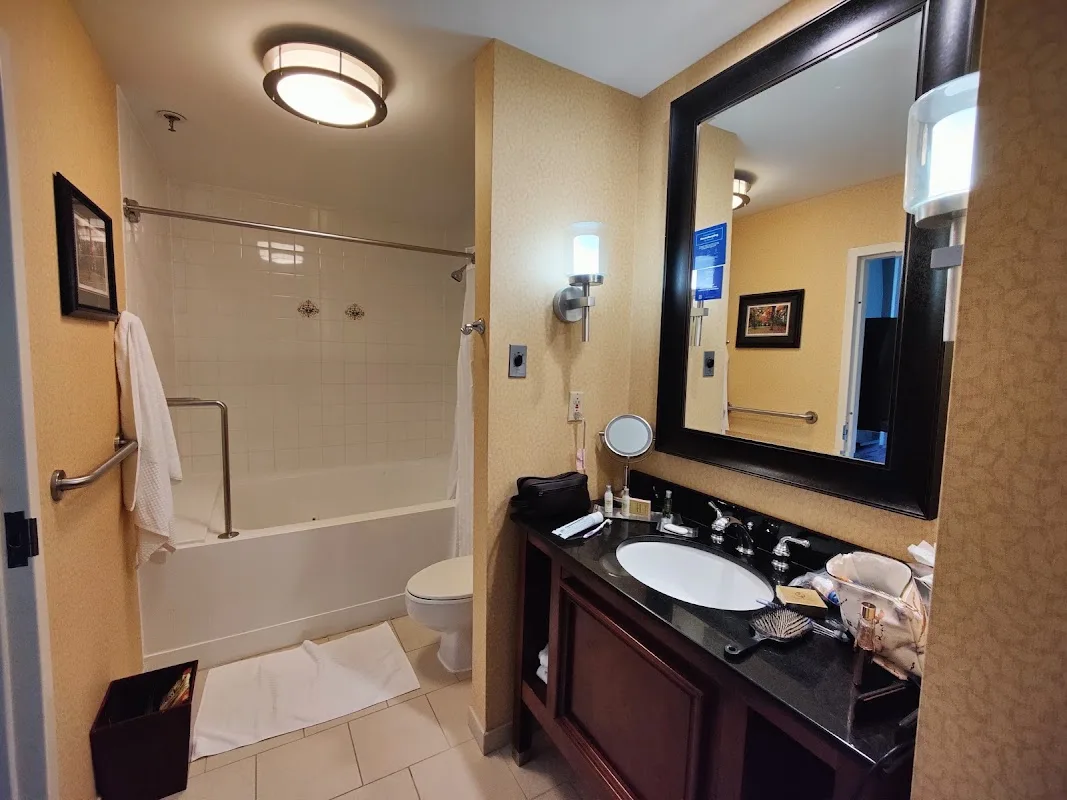 DoubleTree Suites by Hilton Hotel Lexington 5