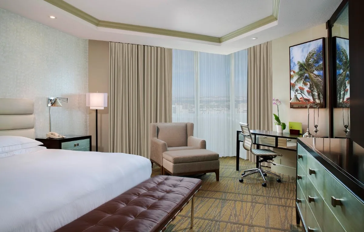 DoubleTree by Hilton Hotel Miami Airport & Convention Center 2