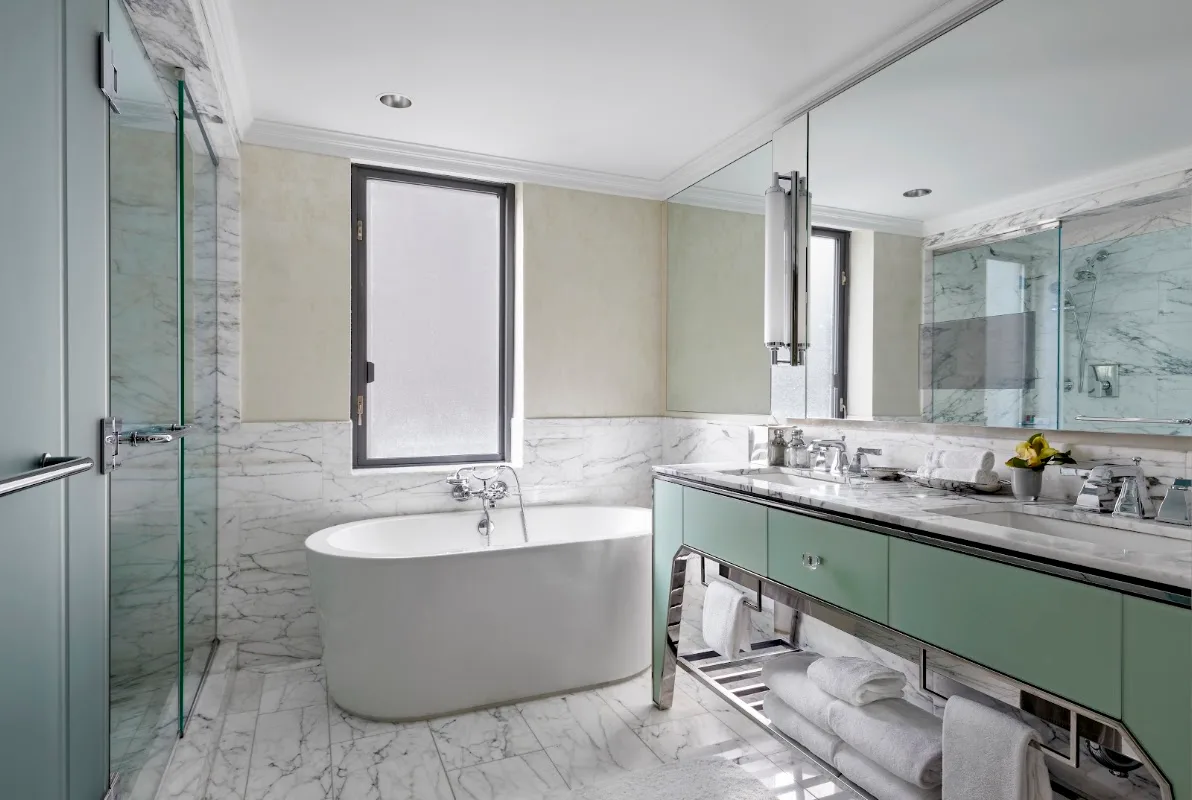 Loews Regency New York 3