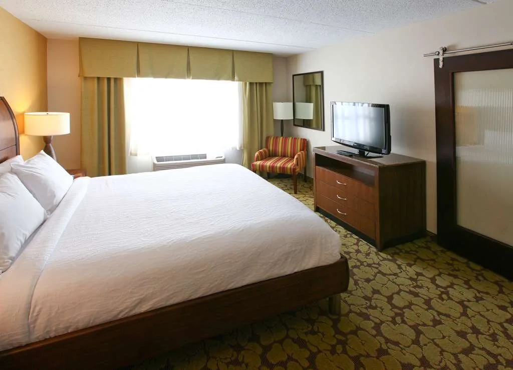 Hilton Garden Inn Olathe 4