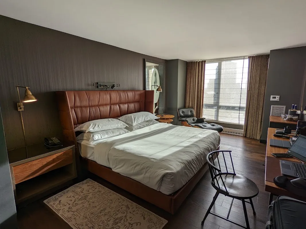Hotel AKA Boston Common 2