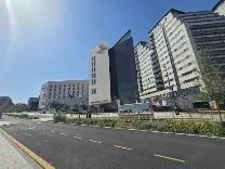 Central city centre with excellent transport links