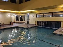 Indoor/outdoor pool