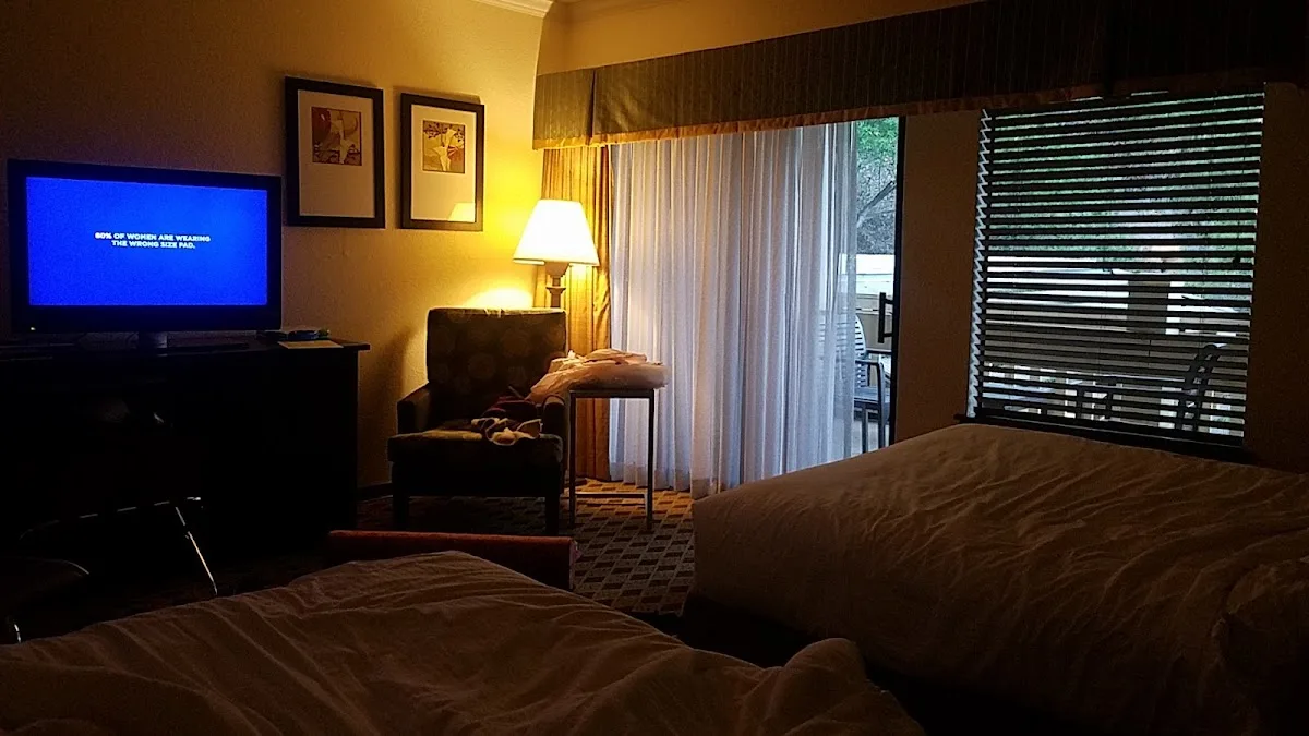 Toll House Hotel 3