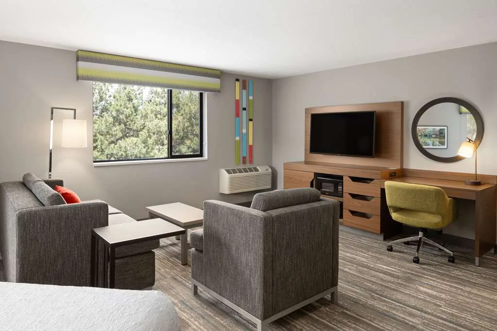 Hampton Inn Spokane 5