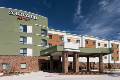 Courtyard by Marriott Houston North/Shenandoah 2