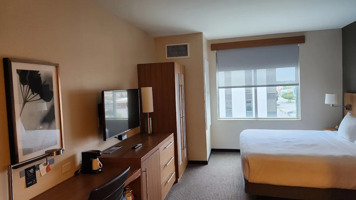 Hyatt Place Virginia Beach Town Center 2