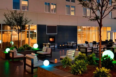 Aloft Dallas Love Field 2