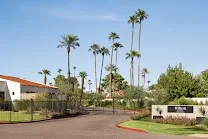Convenient access to shopping and hiking trails
