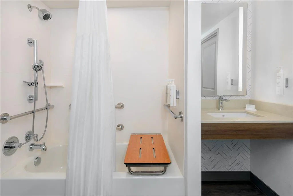Hilton Garden Inn Buffalo Airport 5