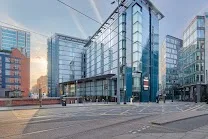 Central location next to Piccadilly Station