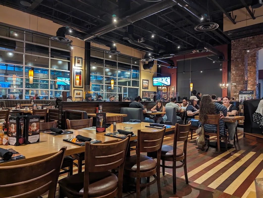 BJ's Restaurant & Brewhouse 4