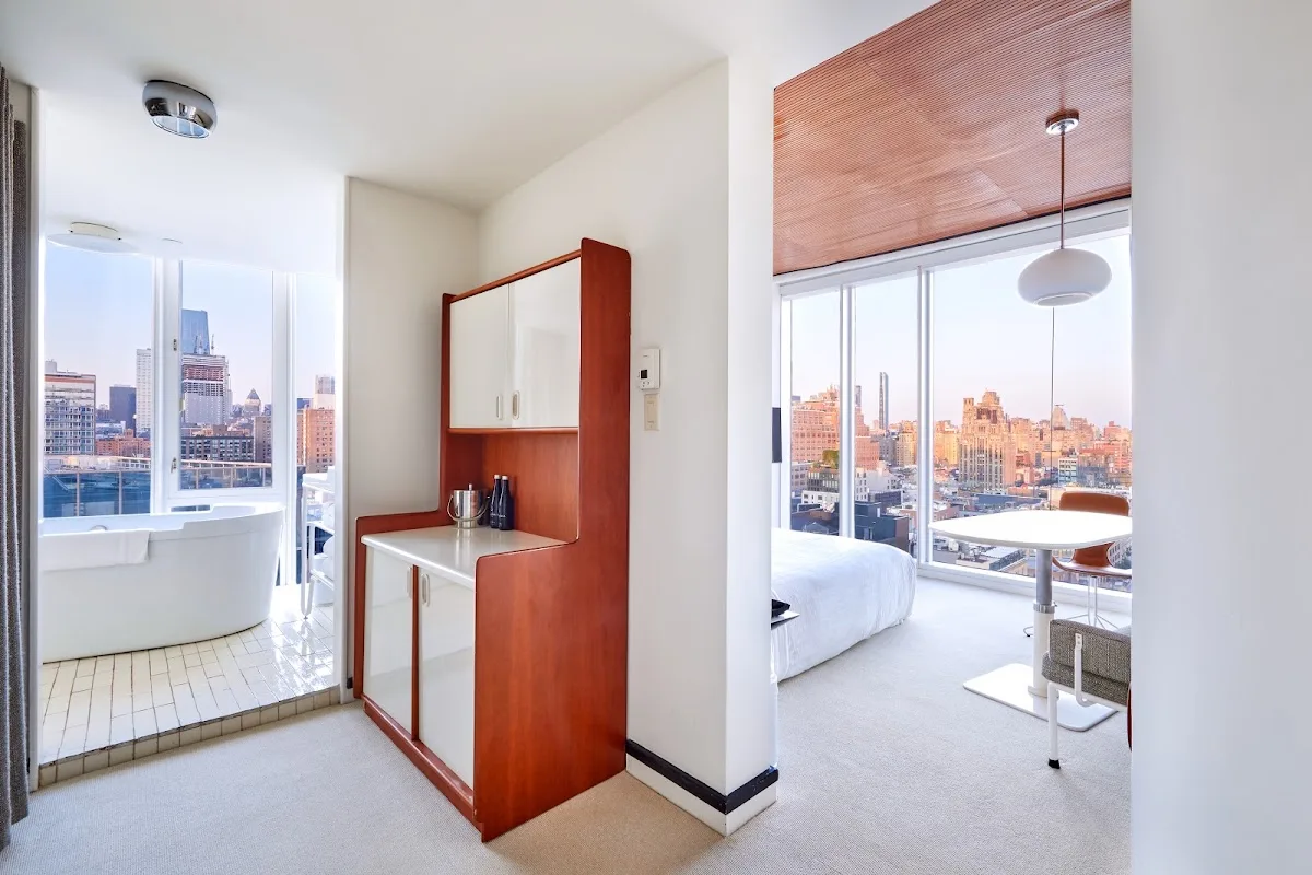 The Standard, High Line 5
