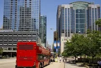 Central location near museums and key Chicago attractions