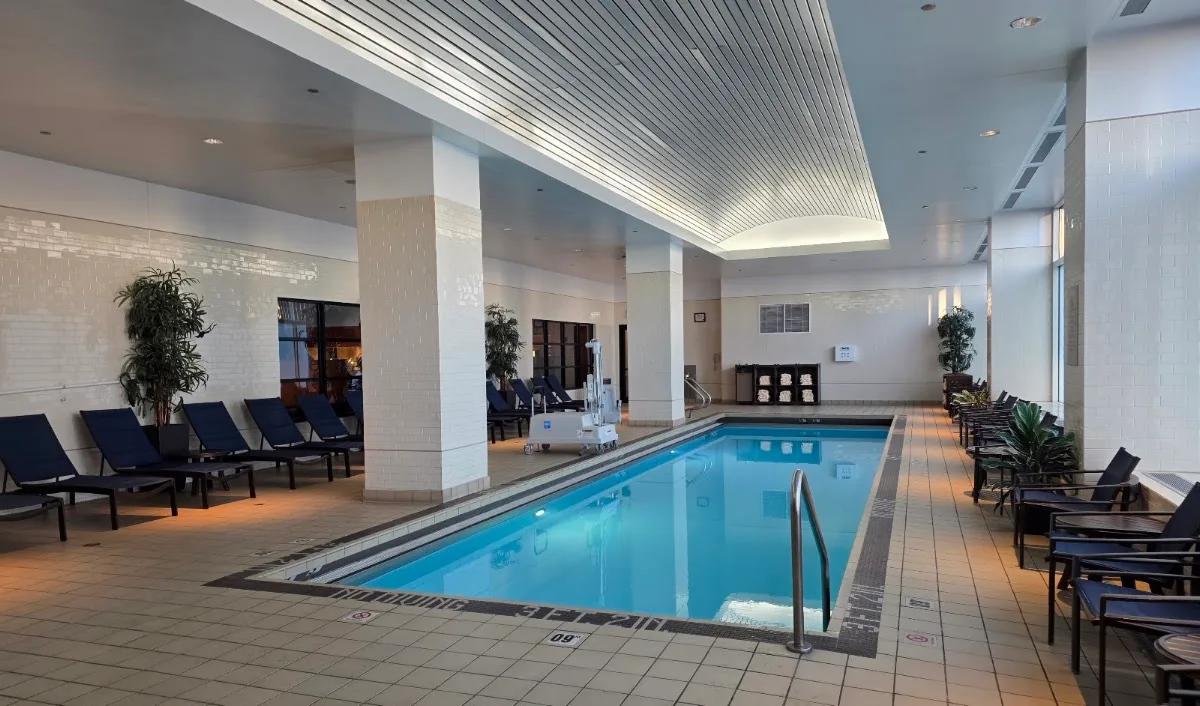 Embassy Suites by Hilton Chicago Downtown Magnificent Mile 4