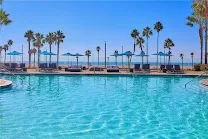 Beachfront setting with easy access to Huntington Beach Pier