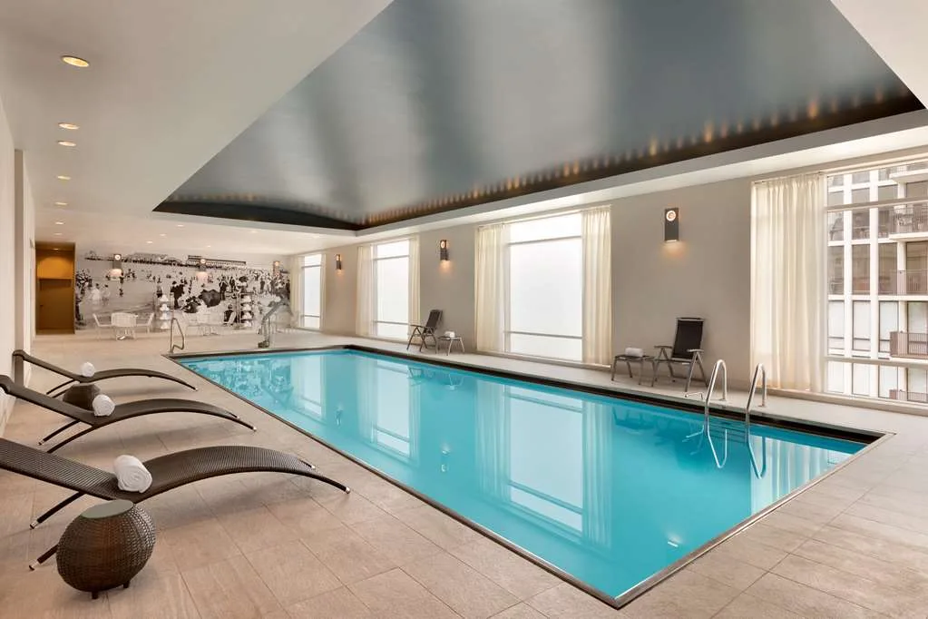 Hilton Chicago/Magnificent Mile Suites 3