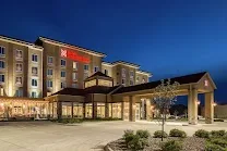 Close to river, shopping, and restaurants