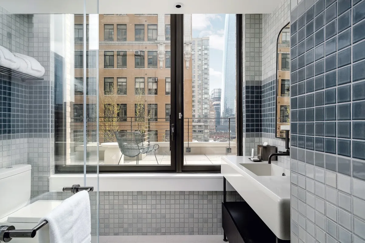 Arlo Midtown 4