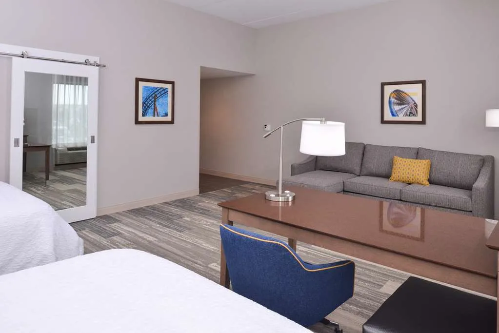 Hampton Inn & Suites Cincinnati-Mason 5
