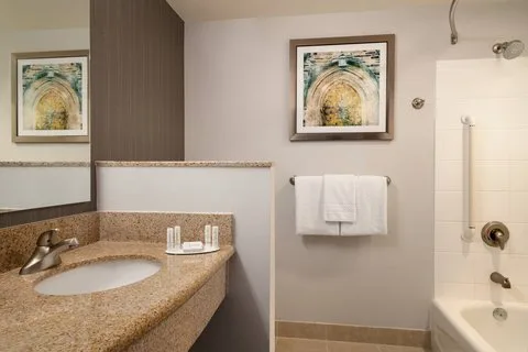 Element by Westin Ewing/Princeton 4