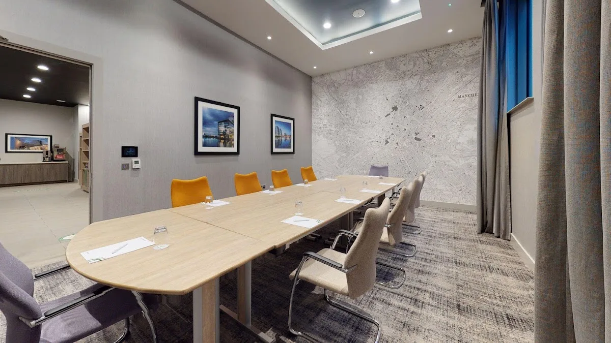 Holiday Inn Manchester - City Centre by IHG 4