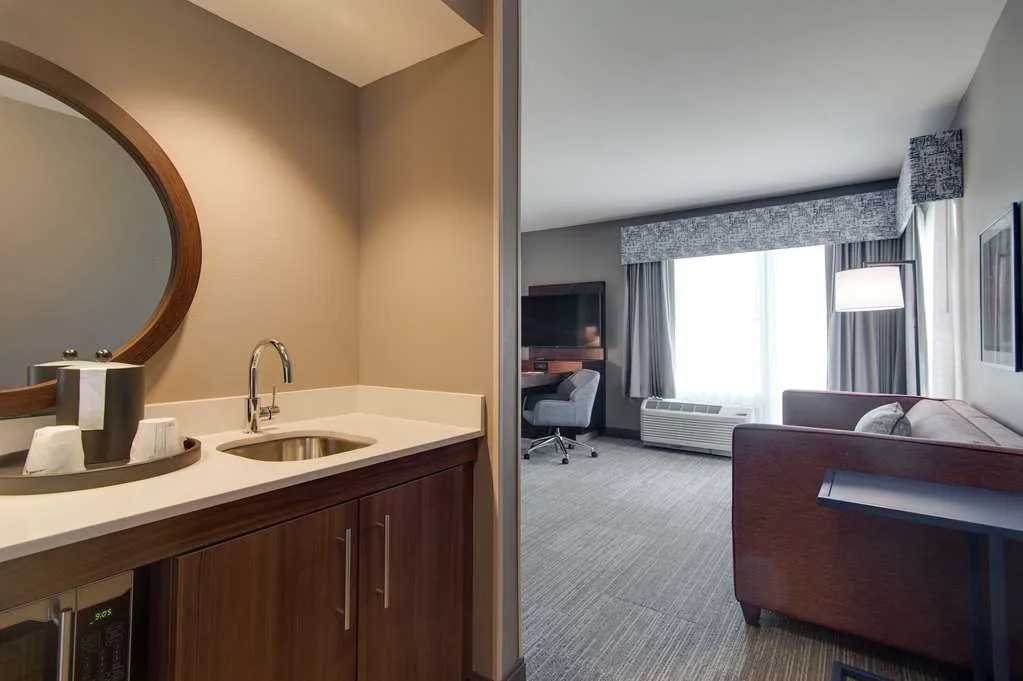 Hampton Inn & Suites Nashville North Skyline 5