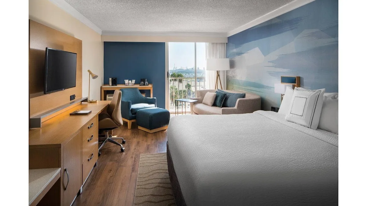 Courtyard by Marriott Long Beach Downtown 2