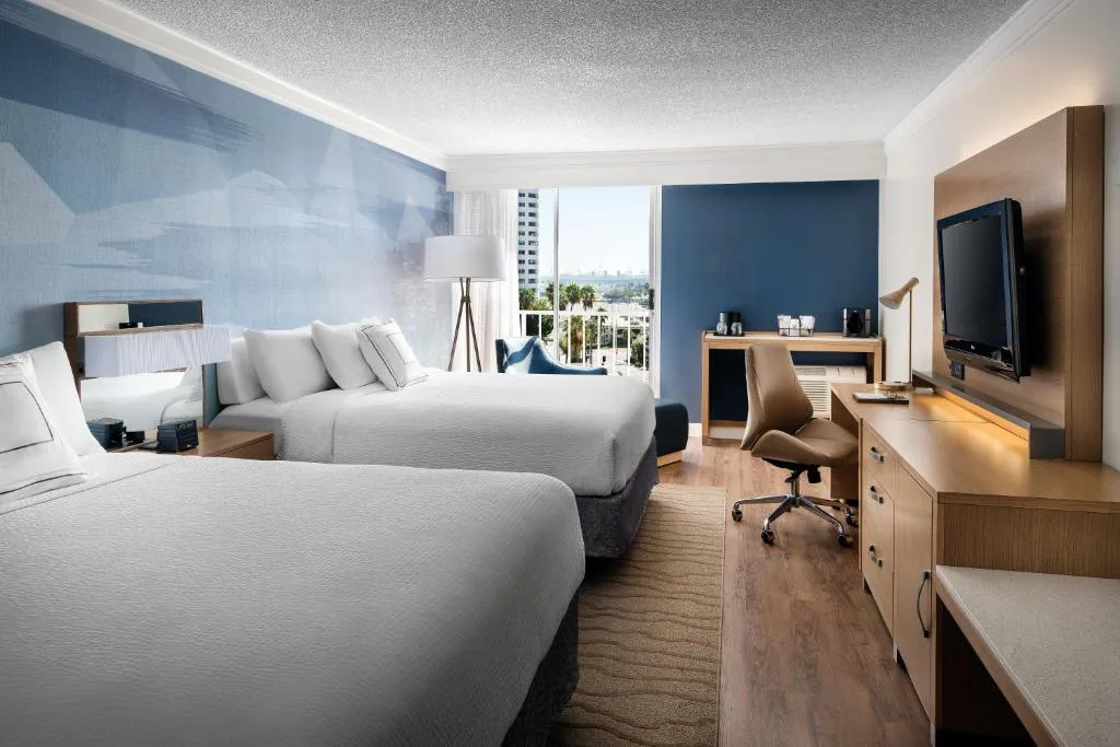 Courtyard by Marriott Long Beach Downtown 3