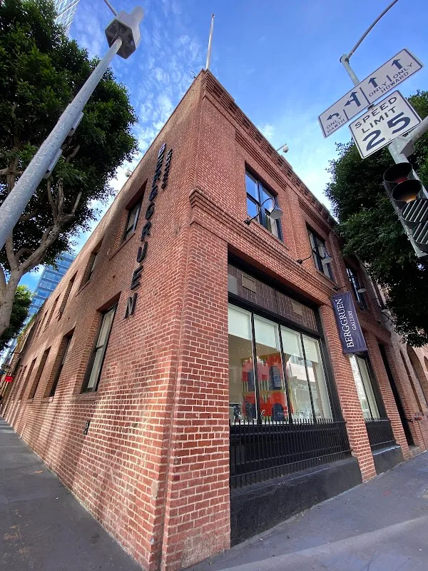 Berggruen Gallery 3