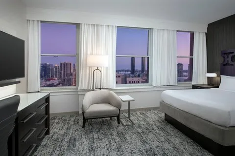 Courtyard by Marriott San Diego Downtown 3